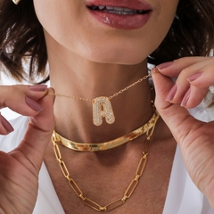 COLAR INICIAL CRAVEJADA