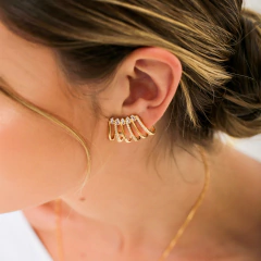 BRINCO EAR CUFF ZIRCONIA BAGUETE LUXO