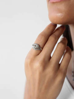 ANEL LISO COM ZIRCONIA SOUL RODIO BRANCO - comprar online