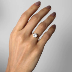ANEL SOLITARIO COM ZIRCONIA