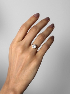 ANEL SOLITARIO COM ZIRCONIA - comprar online