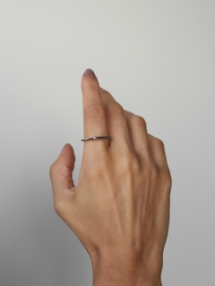 ANEL QUADRADO MINIMALISTA RODIO BRANCO na internet