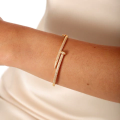 BRACELETE PREGO CRAVEJADO COM ZIRCONIAS