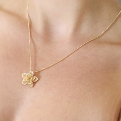 Colar flor de lotus 