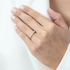 ANEL MEIA ALIANÇA PEDRA CARRE E REDONDA - comprar online