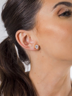 BRINCO PONTO DE LUZ 8,6MM na internet