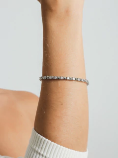 PULSEIRA 4 GARRAS CRISTAL COM DETALHES - comprar online