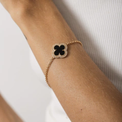 PULSEIRA TREVO BLACK COM MICROZIRCONIAS - Adrélle Semijoias