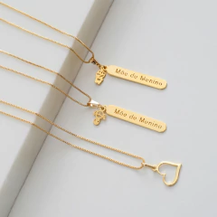 COLAR PLACA MAE DE MENINA en internet