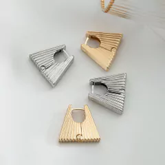 BRINCO TRAPÉZIO ARGOLA ARTICULADA G - Adrélle Semijoias