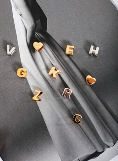 PINGENTE LETRA LISA PASSANTE GRD - buy online