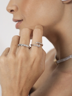 ANEL SOLITÁRIO ZIRCONIA DETALHADO RODIO - comprar online