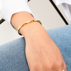 Imagen de BRACELETE LISO TORCIDO