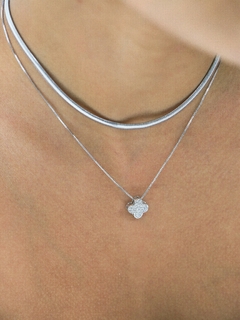 COLAR MINI TREVO CRAVEJADO - loja online