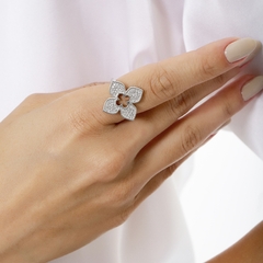 ANEL FLOWER CRAVEJADO RODIO BRANCO