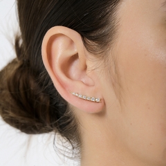 BRINCO EAR CUFF CRAVEJADO COM ZIRCONIAS