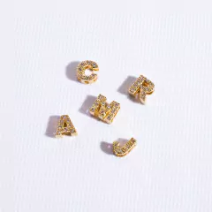 COLAR LETRA CRAVEJADA PASSANTE na internet