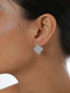 BRINCO TREVO CRAVEJADO