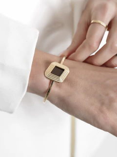 BRACELETE GEOMÉTRICO RESINADO TRABALHADO