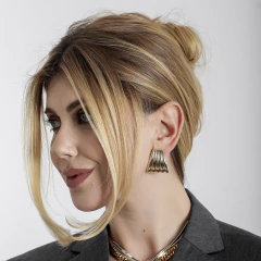 BRINCO LEQUE DETALHADO MAX na internet