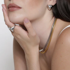 COLAR MALHA ROLIÇA FECHO IMÃ - Adrélle Semijoias