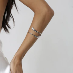 BRACELETE GLADIADOR RÍGIDA MAX DUNE on internet