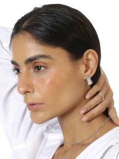 BRINCO ORGANICO MINIMALISTA COM ZIRCONIAS - online store