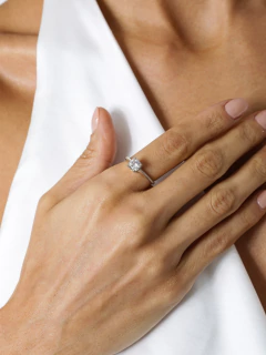 ANEL SOLITÁRIO LISO ZIRCONIA DUNE RODIO - Adrélle Semijoias