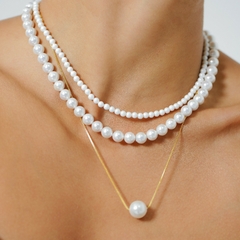 Colar delicado, banhado a Ouro 18k, com pérola de pingente.