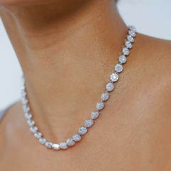 COLAR FOWER COM ZIRCONIA FECHO ZOIA en internet