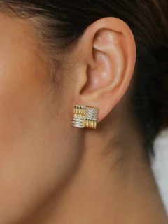 BRINCO QUADRADO TRABALHADO COM ZIRCONIA - online store