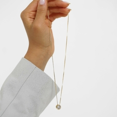 Colar delicado banhado a Ouro 18k ou Ródio Branco com pingente ponto de luz em zircônia.