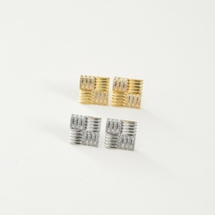 Image of BRINCO QUADRADO TRABALHADO COM ZIRCONIA