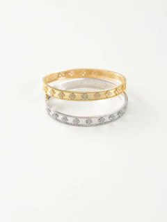 BRACELETE FLOWER CRAVEJADO na internet