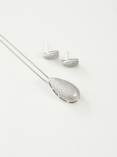CONJUNTO COM PINGENTE GOTA CRAVEJADA - online store