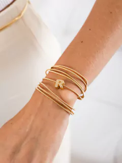 PINGENTE LETRA PASSANTE CRAVEJADA - Adrélle Semijoias