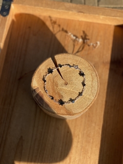 Pulseira Estrelas e Esferas de Hematita na internet