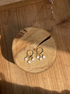 Brinco Estrelas de madrepérola banhado a ouro 18k - comprar online
