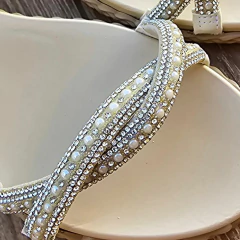 SANDALIA RASTEIRA FEMININA MOLECA COM STRASS - 5452141