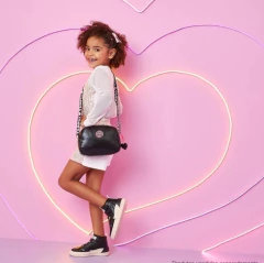 TENIS CANO MEDIO PAMPILI XP MATELASSÊ E STRASS - 736009 - Via Expressa Calçados