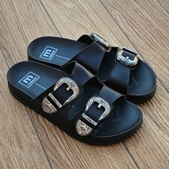 TAMANCO COM FIVELA FEMININO MOLECA - 5436402 - Via Expressa Calçados