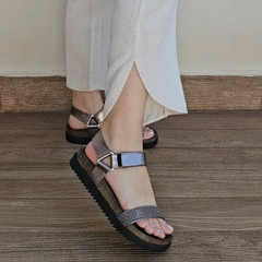 SANDALIA PAPETE FEMININA METALIZADO MOLECA - 5500106 - comprar online