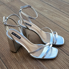 SANDALIA FEMININA SALTO BLOCO ALTO VILLAROSA - 404240334