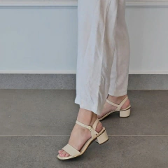 SANDALIA FEMININA SALTO BAIXO BEIRA RIO CONFORTO - 8379203 na internet