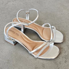 SANDALIA SALTO BAIXO BEIRA RIO CONFORTO COM PEDRARIA - 8423328 - comprar online