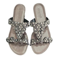 SANDALIA RASTEIRA COM PEDRARIA DOCE MAÇA - E963RT na internet