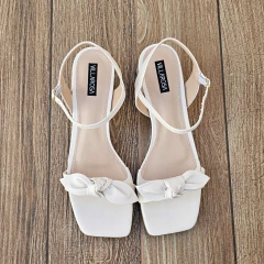 SANDALIA SALTO BLOCO BAIXO COM LAÇO VILLAROSA - 403140196 - comprar online