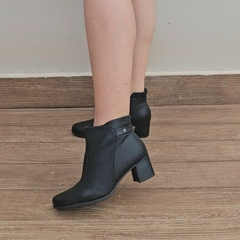BOTA CANO CURTO SALTO BLOCO PICCADILLY - 654054 - comprar online