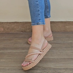 SANDALIA PAPETE FEMININA MOLECA COM STRASS - 5490104 na internet