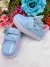 TÊNIS AZUL BEBÊ VERNIZ ROSA APLIQUE BORBOLETA VELCRO MENINAS - comprar online